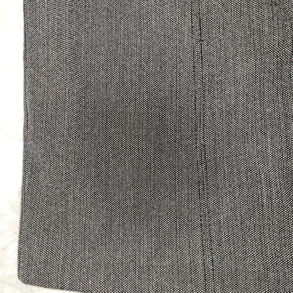 ***5/25*** Worthington Skirt - Picture 2 of 5